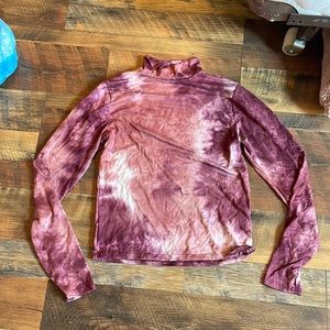 tie dye semi turtleneck long sleeve